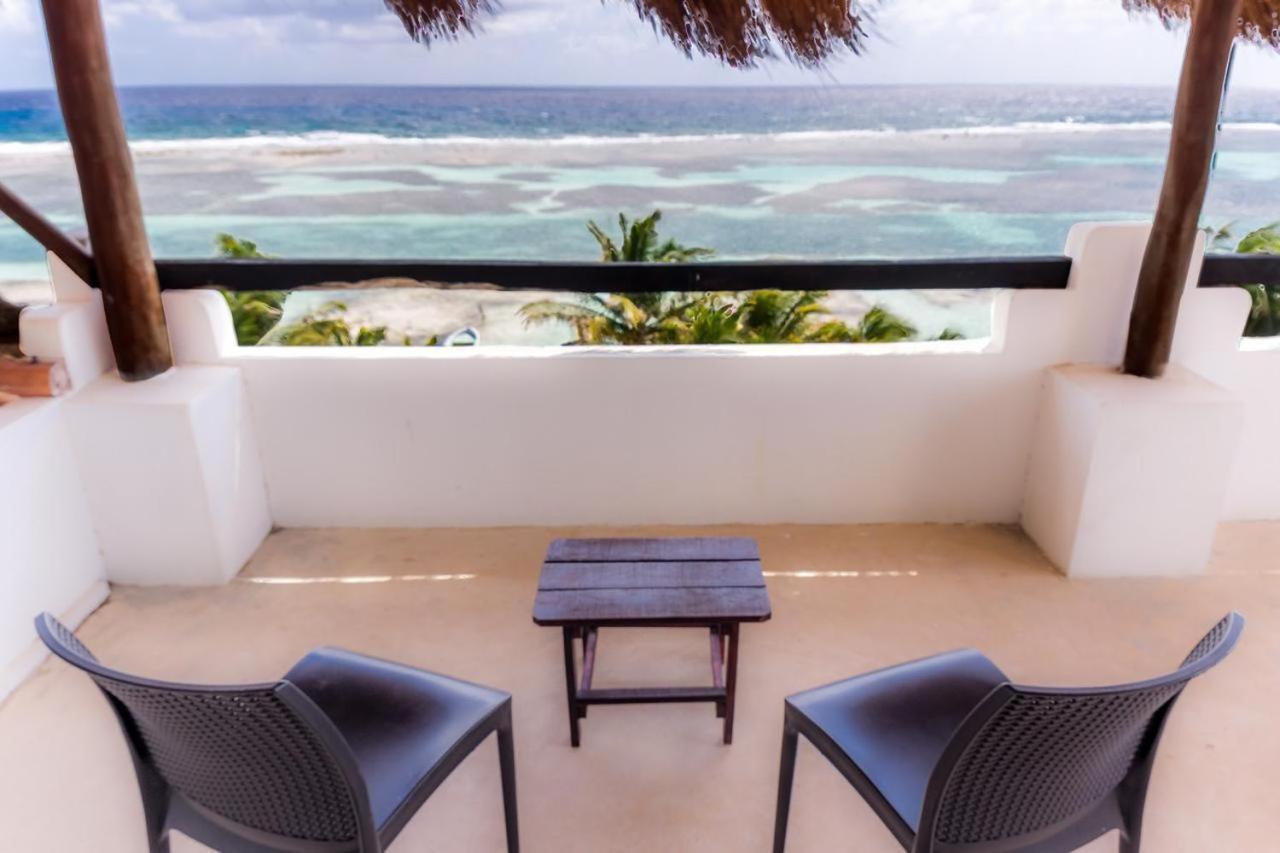 Hotel Blue Reef Frente Al Mar Махахуал Екстериор снимка