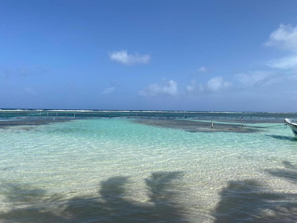 Hotel Blue Reef Frente Al Mar Махахуал Екстериор снимка
