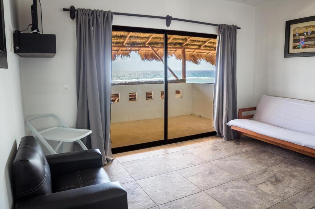 Hotel Blue Reef Frente Al Mar Махахуал Екстериор снимка