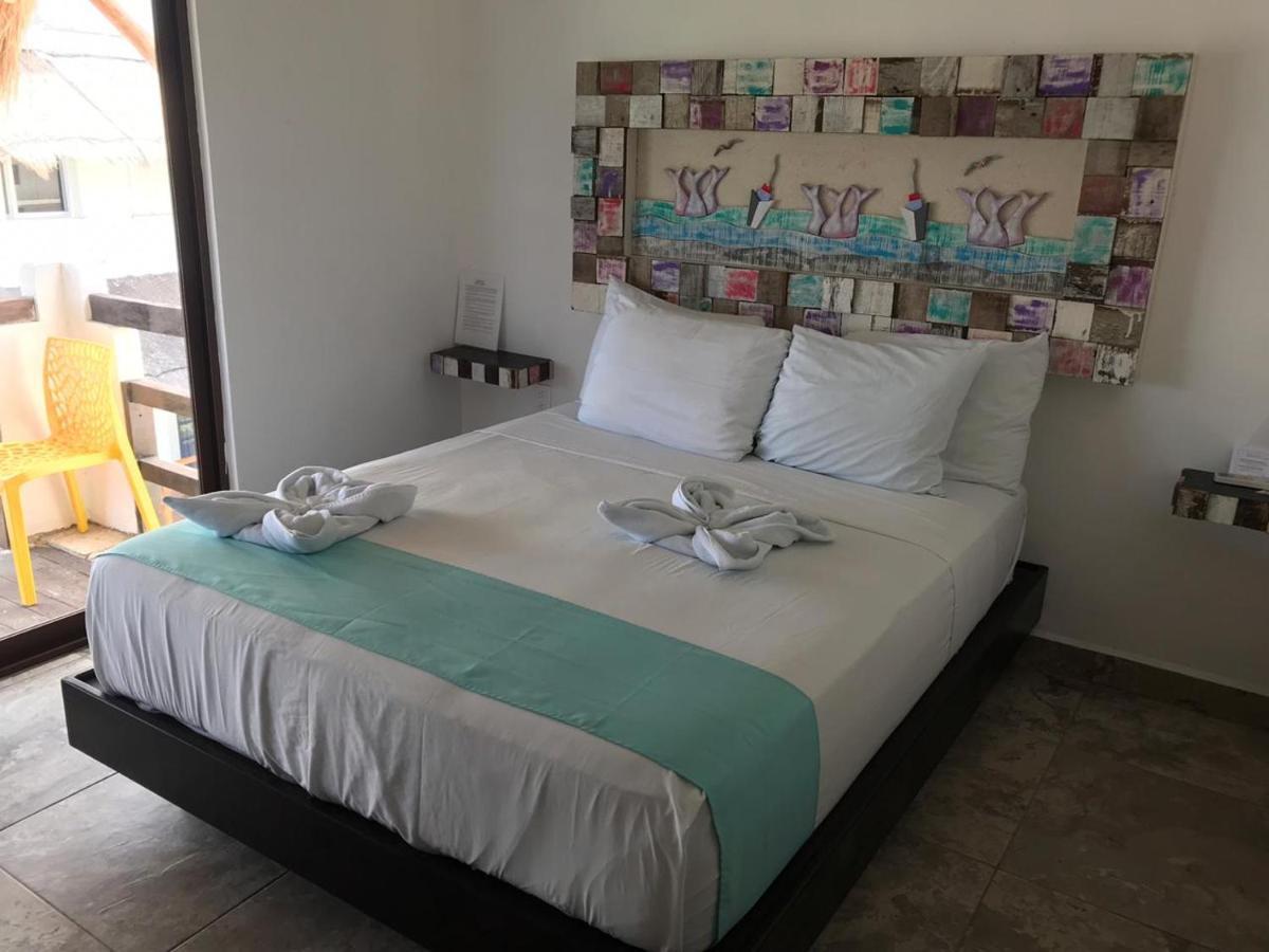 Hotel Blue Reef Frente Al Mar Махахуал Екстериор снимка