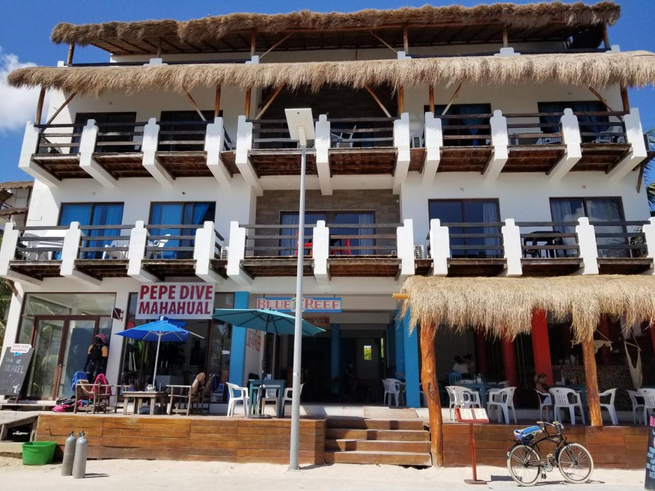 Hotel Blue Reef Frente Al Mar Махахуал Екстериор снимка
