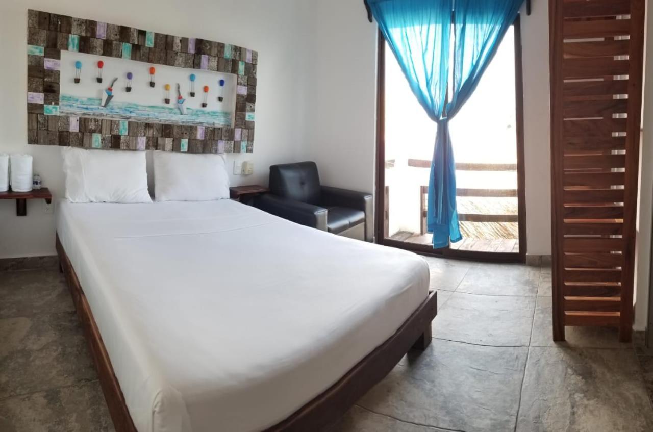 Hotel Blue Reef Frente Al Mar Махахуал Екстериор снимка
