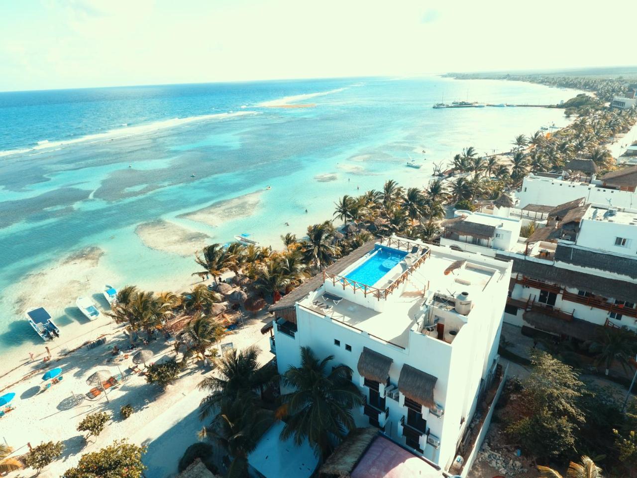 Hotel Blue Reef Frente Al Mar Махахуал Екстериор снимка