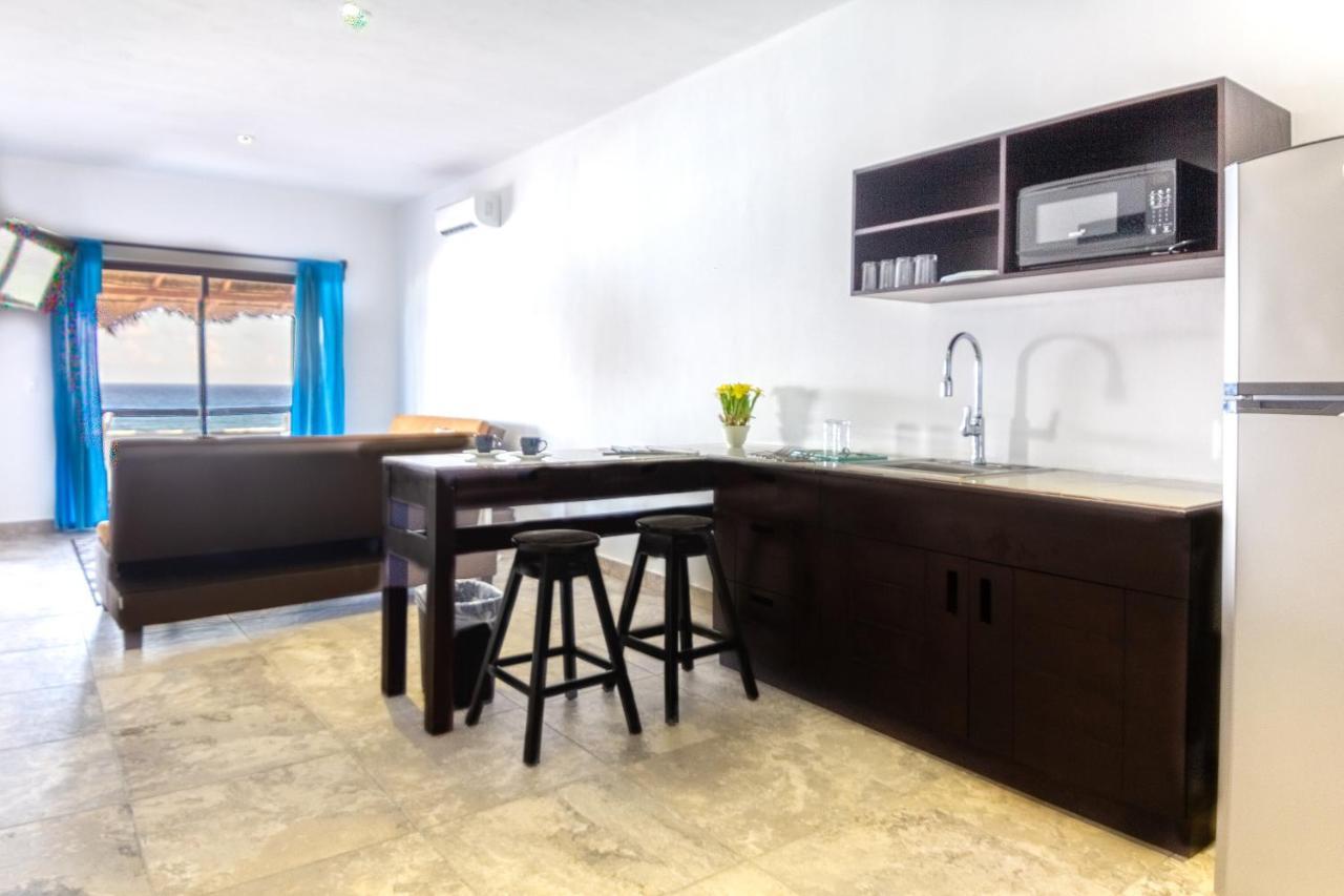 Hotel Blue Reef Frente Al Mar Махахуал Екстериор снимка