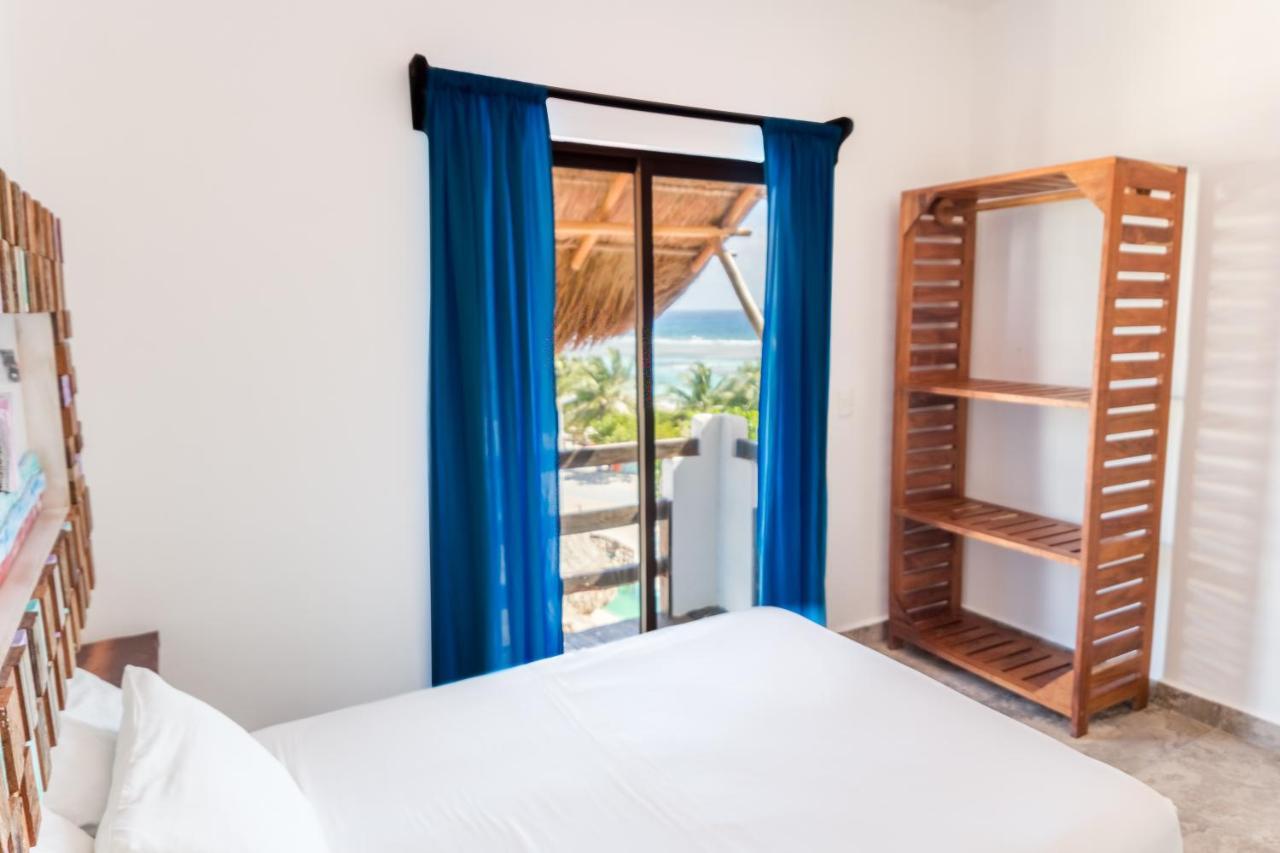 Hotel Blue Reef Frente Al Mar Махахуал Екстериор снимка
